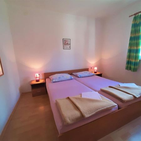 Cozy Apartments With Sea View Novi Vinodolski Exterior photo